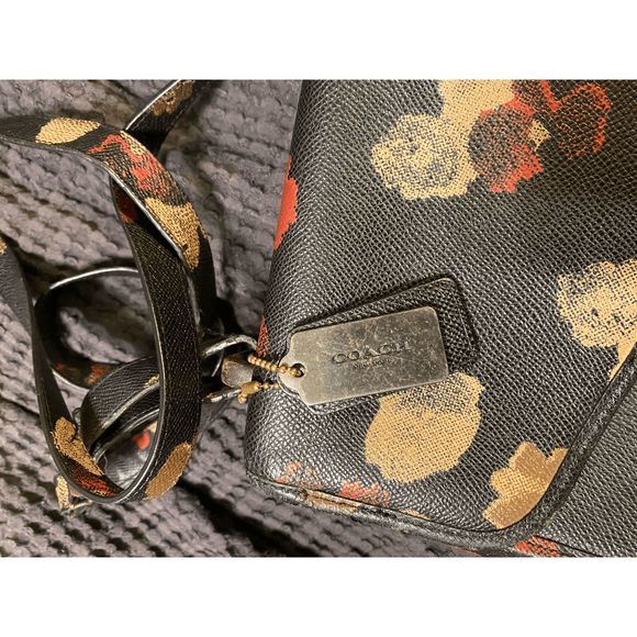 COACH 33615 PAGE FLAP BLACK & FLORAL SHOULDER BAG - Picture 11 of 11
